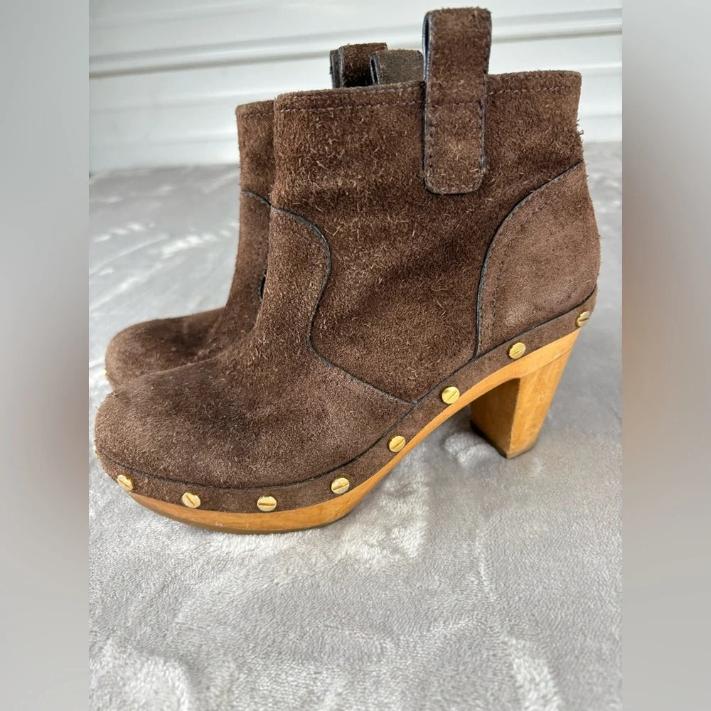 Tory Burch Suede Clog Ankle Boots Brown Wooden Heel Studded‎ Size 6 Women’s